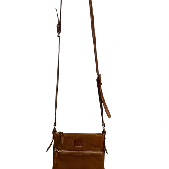 Dooney & Bourke caramel brown pebbled leather Dillon lettercarrier crossbody bag - Picture 3 of 15